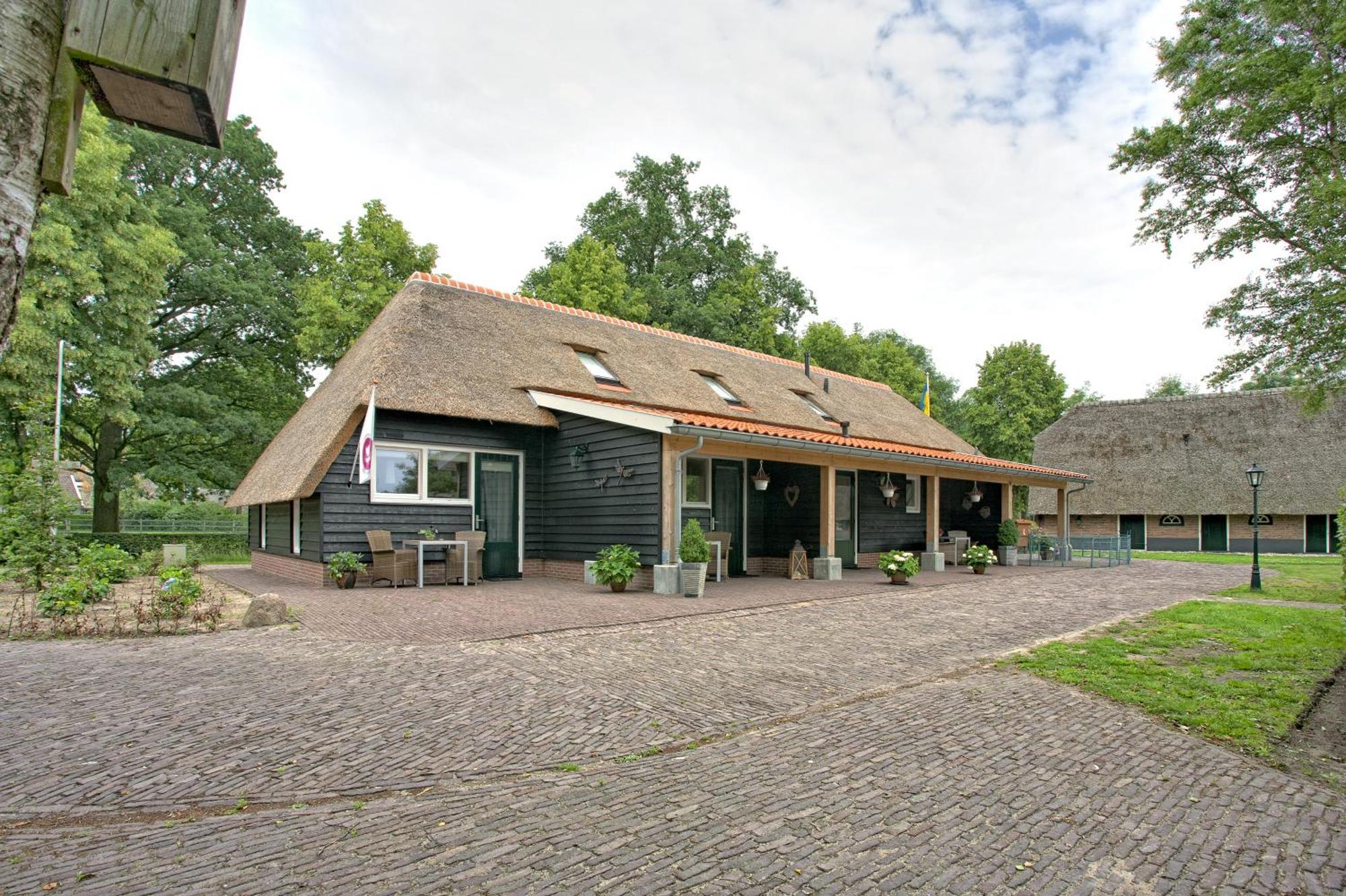 Rheezerstee Bed & Breakfast Bagian luar foto